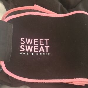 Sweet Sweat Waist Trimmer Black and Pink
